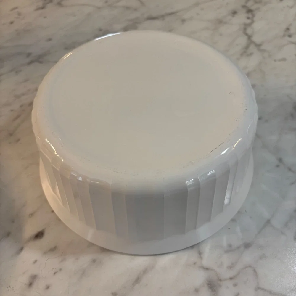 Corning Ware French White F-5-B 1.6L Casserole Dish with Pyrex Glass Lid Vented